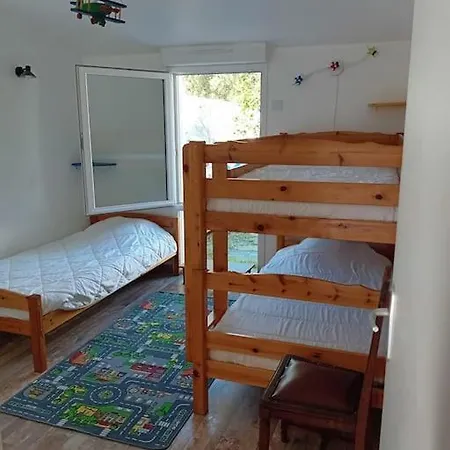 Vakantiehuis Maison 8-10 Personnes *